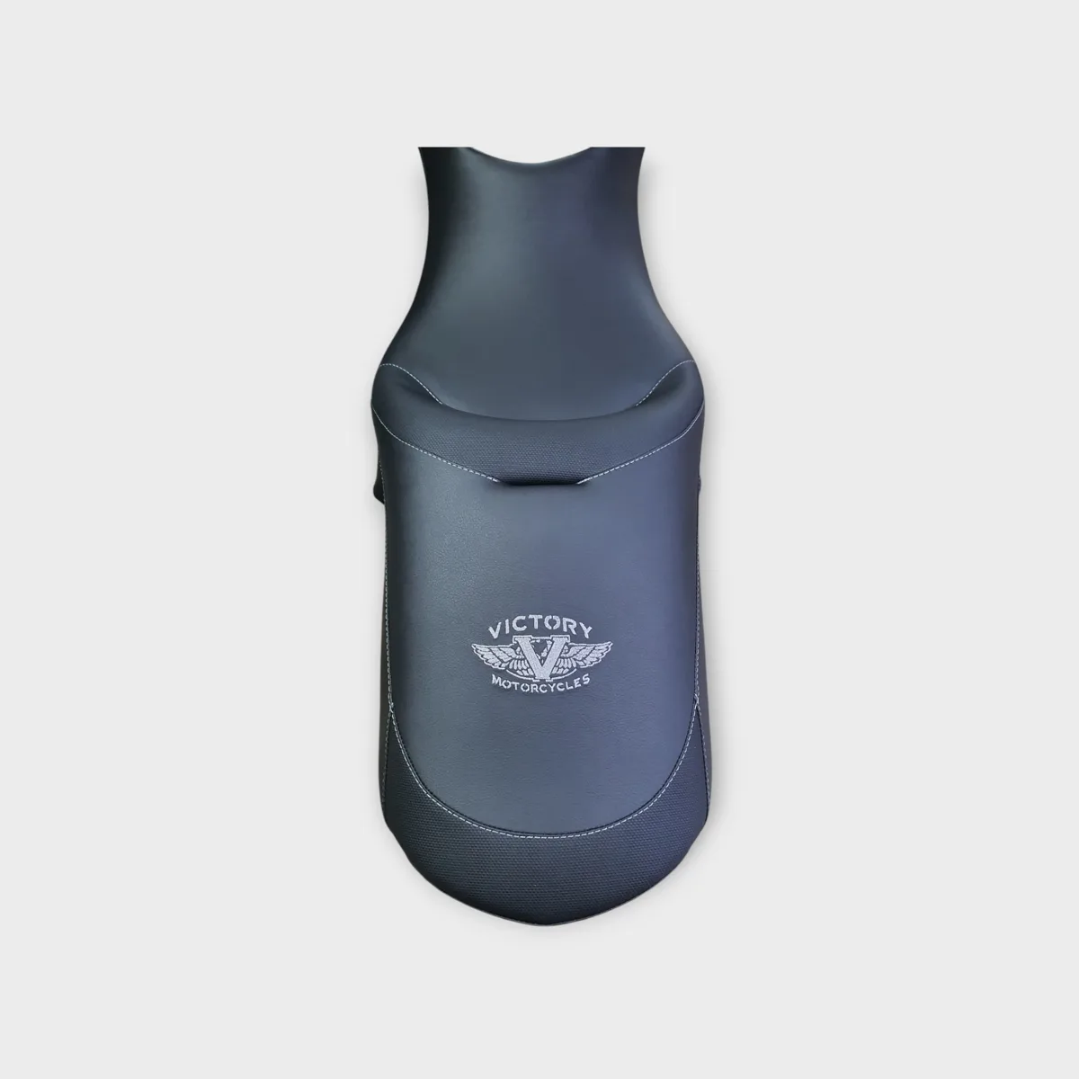 Przerobione siedzenie motocyklowe Victory Custom — profilowanie i obszycie w SMOTO